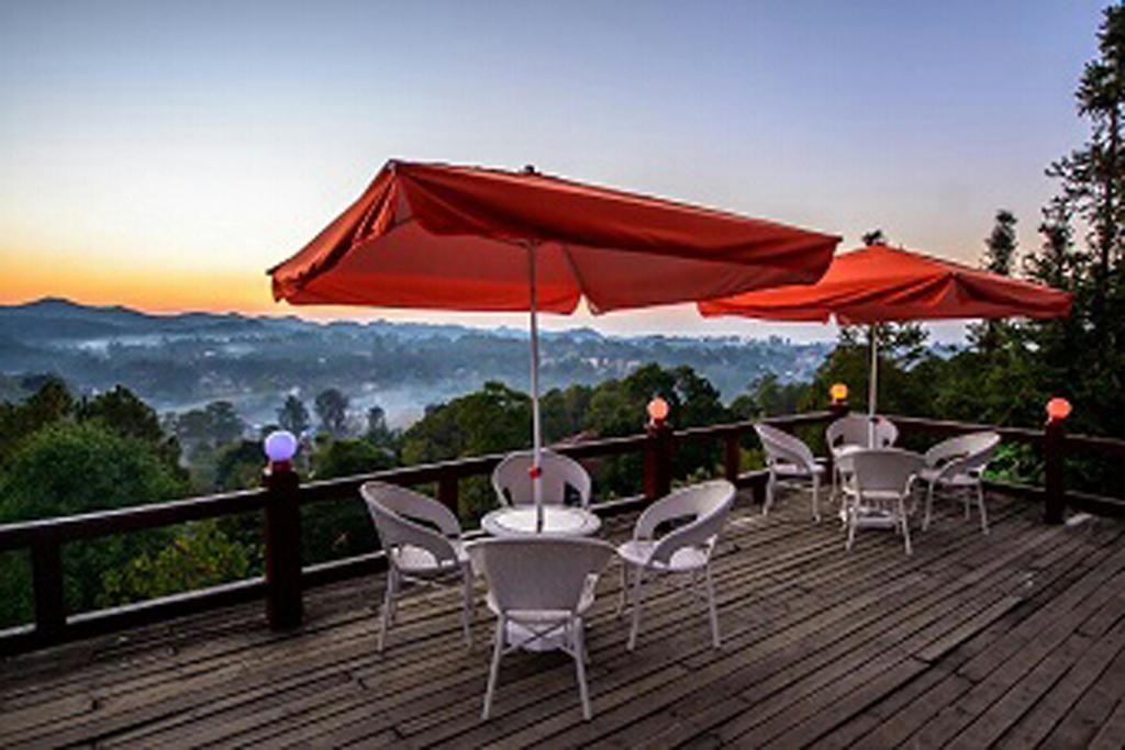 Hill Top Villa Hotel 格劳 外观 照片