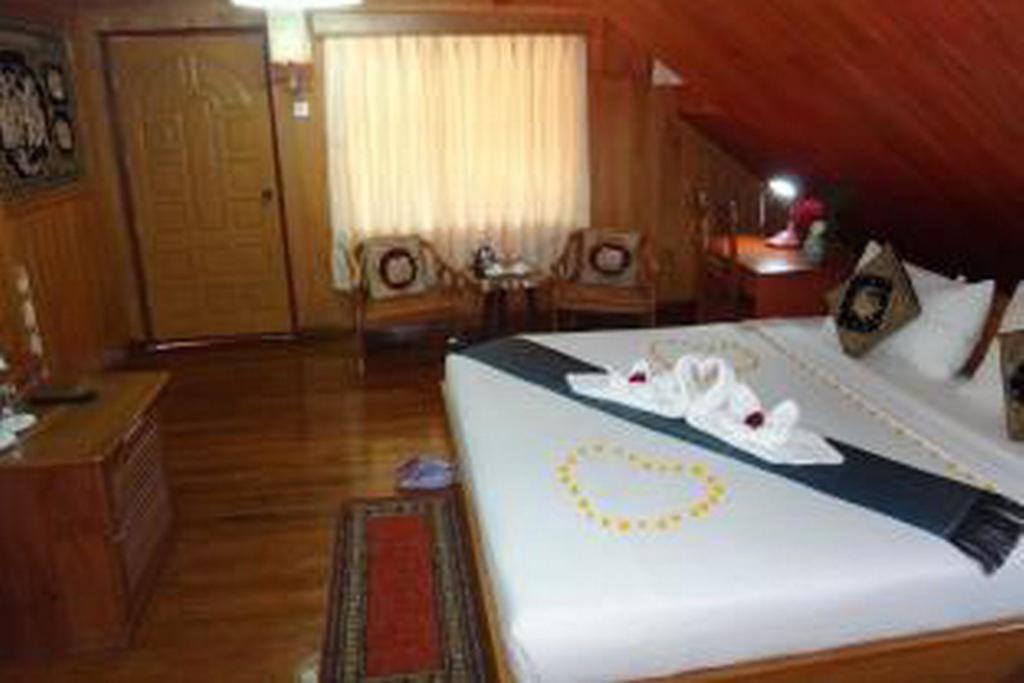 Hill Top Villa Hotel 格劳 客房 照片